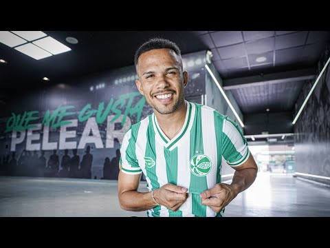 Press conference with midfielder Pablo Roberto