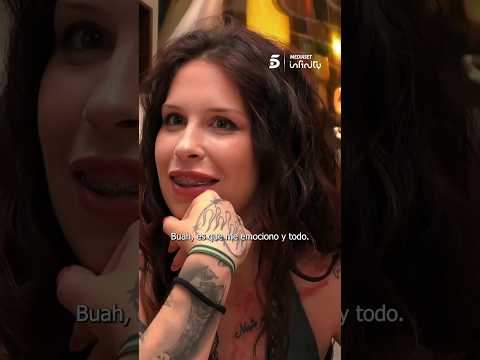 Le dice a la cara que da vergüenza ajena por cantar una canción durante la cita 😞😞😞