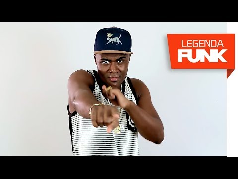 MC Sarra - Menina Maluca (WebClipe Oficial)