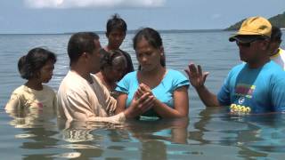 preview picture of video 'Baptism at Talahid beach'