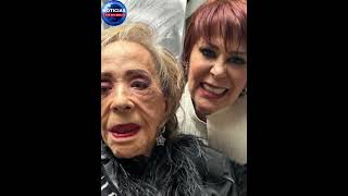 Luis Miguel mandó enorme corona de rosas para despedir a Silvia Pinal