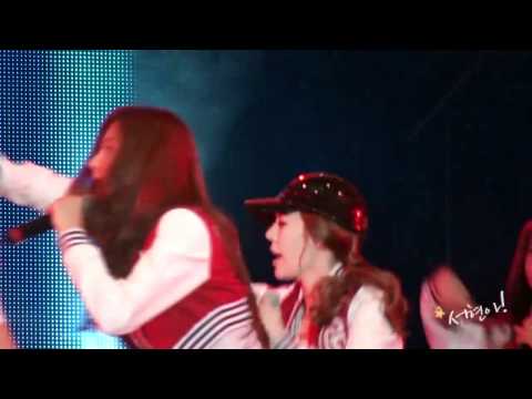 [Fancam] 101013 Seohyun SNSD - Gee @ KIKO Citizen Awareness Festival