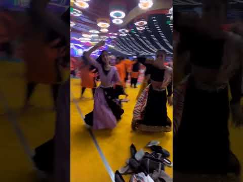 He ombaliya ni dale pelu gutar gutar bole re #gujaratigarba #garba #gujjugarba #garbalover