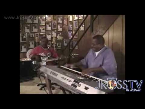 James Ross @ Jross & Al Henderson - "Bass / Piano Jam" - www.Jross-tv.com (St. Louis)