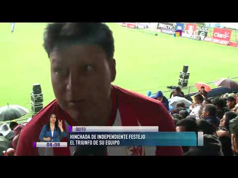 "Cientos de hinchas de Independiente disfrutaron la final" Barra: La Locura del Valle • Club: Independiente del Valle • País: Ecuador