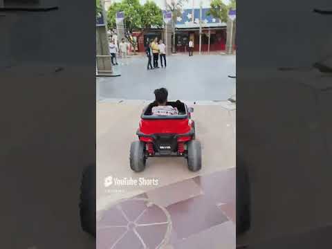 yatharth ne chlayi car🚘🚘#ytshorts #trending video #viral #yatharth Yadav #like share and subscribe🙏🙏