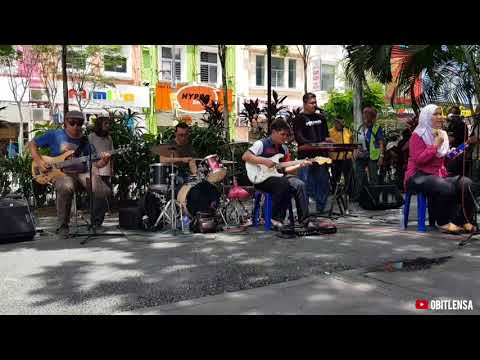 Caliph Buskers | Hotel California