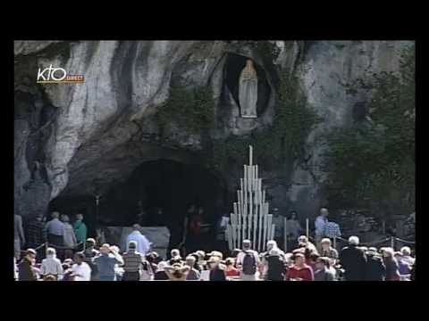 Chapelet à Lourdes