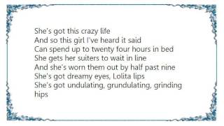 Girls Aloud - Racy Lacey Lyrics
