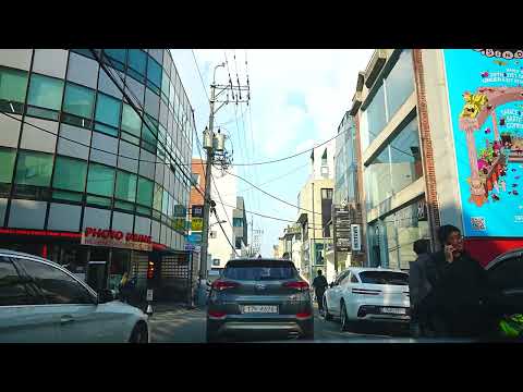 서울 강남 가로수길 Cenário diurno de Garosu-gil, Gangnam, Seul 4K Drive Seul Gangnam