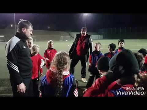 Bundesligastar Steffen Baumgart trainiert E-Jugend vom RSV Waltersdorf