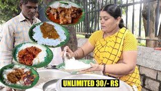 Hardworking Aunty Selling Road Side Meals | Non Veg Meals | Street Food India