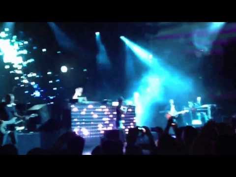 ATB in Concert Los Angeles 2013 - Roberta Carter Harrison & JanSoon (Let You Go) Live