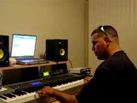 DWENDELL PONIENDOLA EN LA INDIA