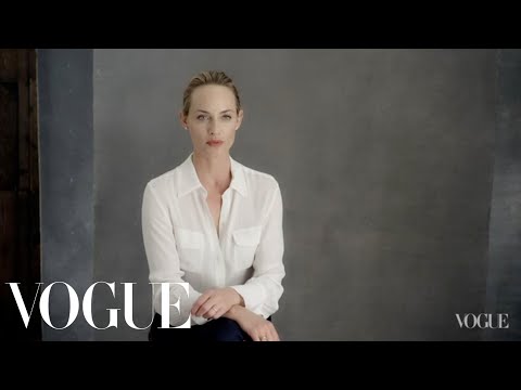 Amber Valletta Wiki