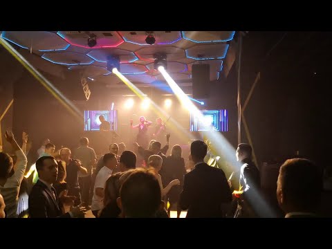 FM Cover Band - Live in Graphite