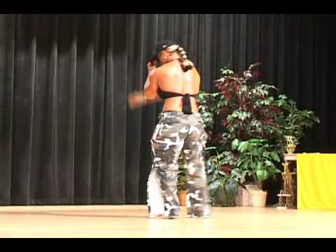 Big Kris Murrell Guest Posing at Ancient City Classic 2007