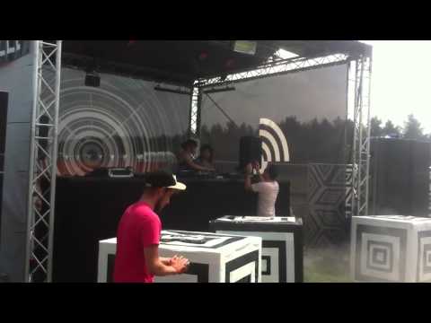 Poon & Relou @ TAG Festival 2013