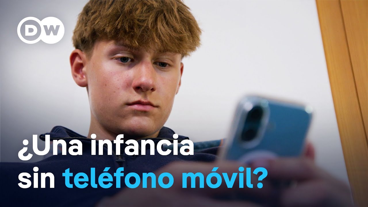 The cell phone dilemma - TikTok, Snapchat, and how to protect your children | DW Documentary