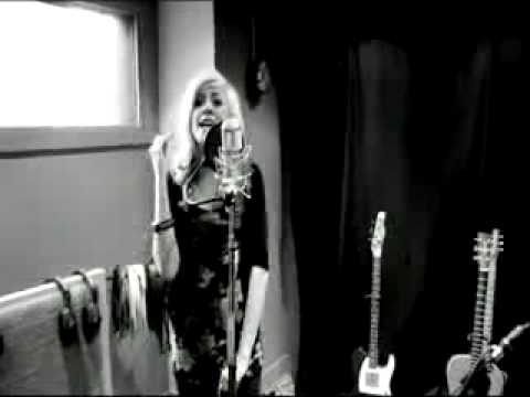 Video thumbnail for Mama Do (Uh Oh, Uh Oh) [Acoustic Version]