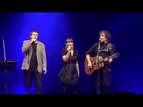 Petra Černocká přijela na Vysočinu a přivezla humor okořeněný písničkou.
