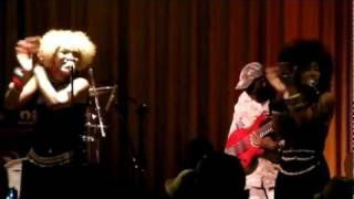 Les Nubians "AfroDance"Live@Cleveland, OH