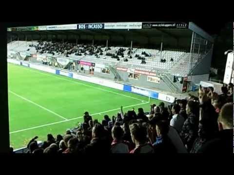 (3) Sfeer bij FC Emmen vs MVV Maastricht. Vak-27.