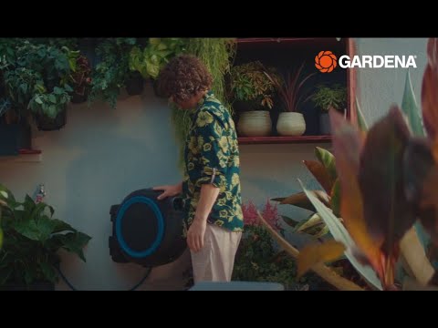 Prie sienos tvirtinama žarnos ritė Gardena "RollUp M" 18610-20, 970473101 video