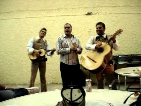 Oscar Reyes Y El Tri Mariachi