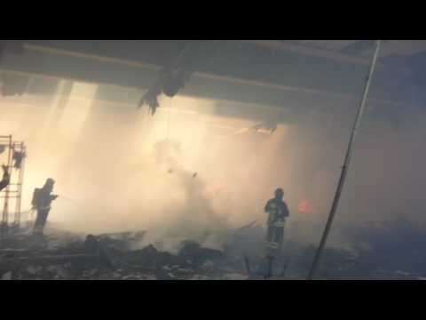 Incendio capannone deposito abbigliamento Perignano (pi) 30 maggio 2016