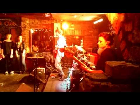 Paradox - School (Nirvana Cover) - DeBarras Folk Club, Clonakilty, West Cork  IE