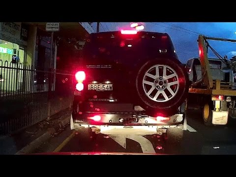 BBE54W Illegal right turn from left lane