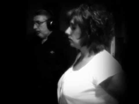 CLARA FERNANDES - Lá Longe ao Cair da Tarde (dueto com Frederico Vinagre)