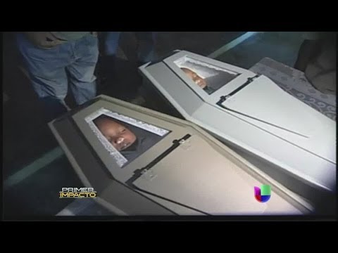 Unexpected reaction of a father at his children's wake in the Dominican Republic - Primer Impacto