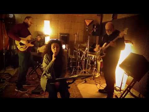 Artemìda   Sweetest Taboo short