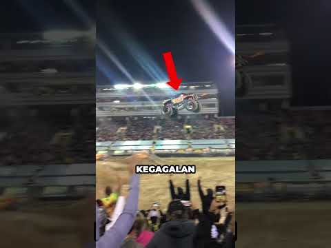 Front Flip Monster Truck Pertama Di Dunia🤯