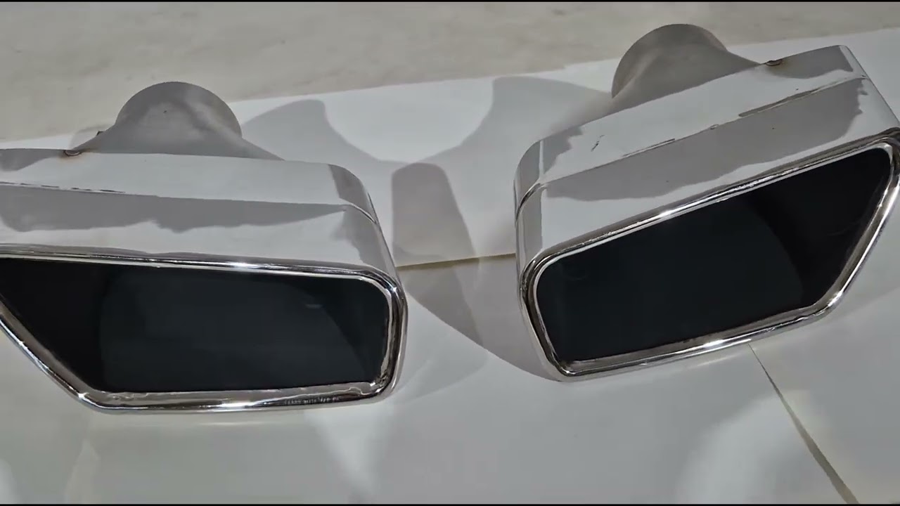 BMW 5 серия G30/G31 2017-2023 гг. Насадки на глушитель M-Performance Silver (2 шт.) Video 1