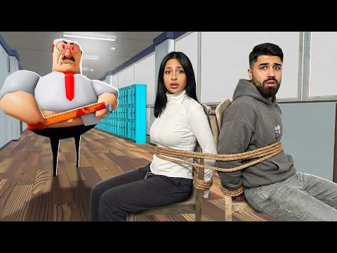 გავექცევით ბოროტ მასწავლებელს მე და ნინი ROBLOX -ში?!