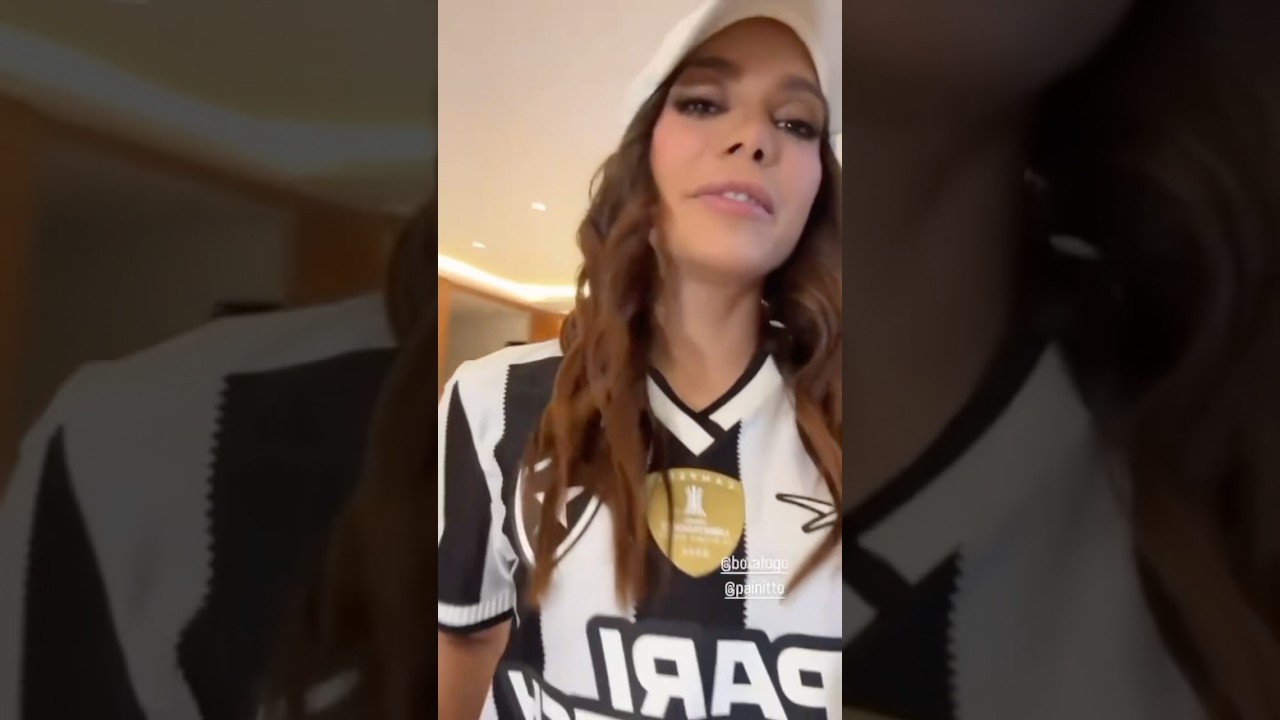 Anitta trajada de GLORIOSO com os produtos da Botafogo Store! #Botafogo #Anitta