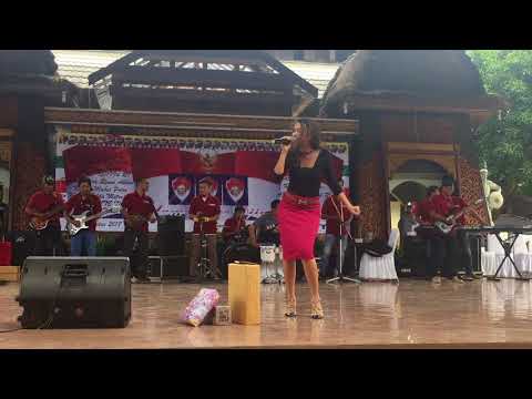 MEGGY DIAZ - AKU MAH APA ATUH LIVE PERFORMANCE