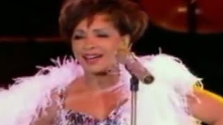 Shirley Bassey - Light My Fire (2009 Live at Electric Proms)