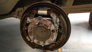 Rear Brake Service and inspection on Toyota Hilux Mk6 Mk7 Vigo
