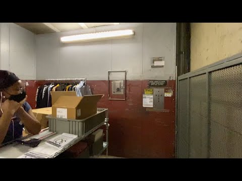 [Wide Angle] Giant Montgomery Black Button Hydraulic Freight Elevator-Macy's DOCO-Sacramento, CA