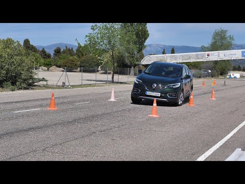 Renault Kadjar 2019 – Maniobra de esquiva (moose test) y eslalon | km77.com