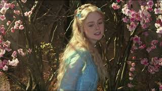 Download lagu Princess Aurora meeting with her friends in Maleficent mp3