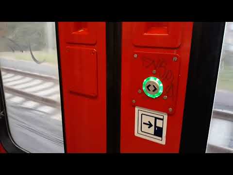 Jízda metrem a vlakem. 2/2