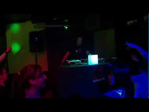 VICTOR PRADA LIVE @ ENTRANCE 05 - SALA STARVING - MADRID - SPAIN - 1/2