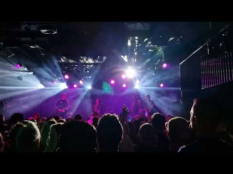 Zoe Wees - Rich Kids (Live @ Paradiso Noord)