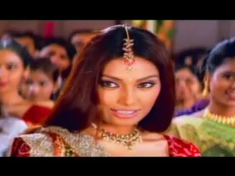 Tum Agar Samne — watch video