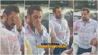 Emotional Salman Khan arrives at Satish Kaushik House and Standing Silent at one Corner